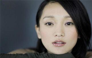 周迅吃瓜吃到自己头上娱乐天空,吃瓜吃到自己头上，娱乐天空掀起热议